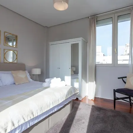 Stunning Duplex Penthouse In Location With Skyline View Apartment *