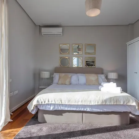 Stunning Duplex Penthouse In Location With Skyline View Apartment *