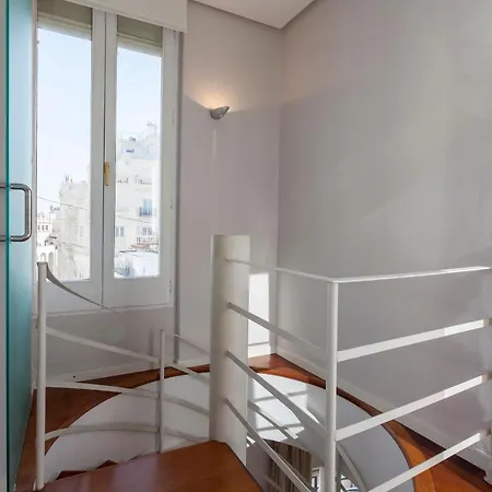 Stunning Duplex Penthouse In Location With Skyline View Valencia